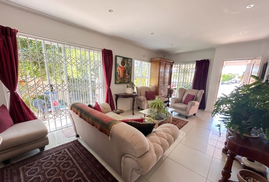 To Let 3 Bedroom Property for Rent in Sunningdale Western Cape